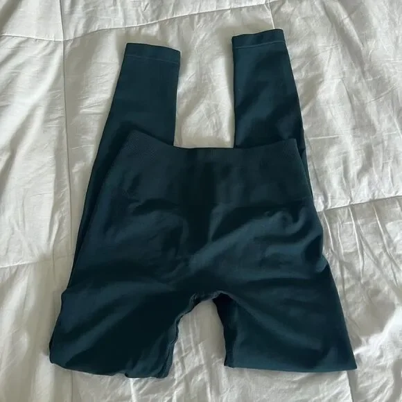 Amplify Legging - Midnight Quantity: 1 XS - Picture 3 of 12